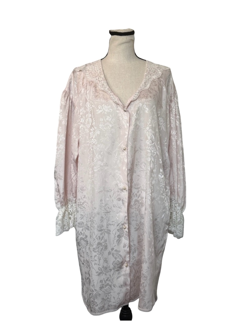 Vintage Lady Cameo Nightgown Robe Pink Lace Floral Coquette Bridal Avg